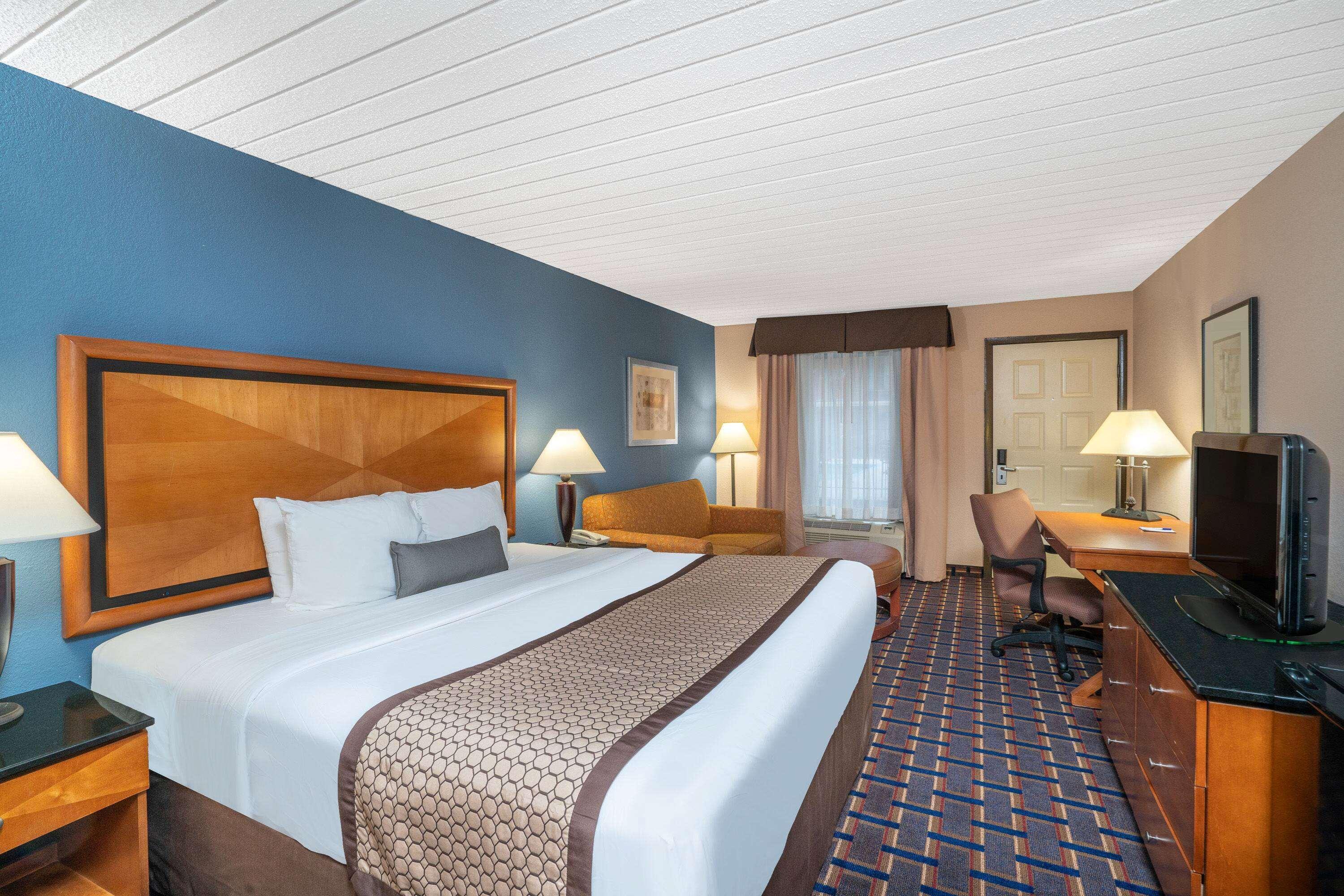 Baymont By Wyndham Knoxville I-75 Exterior photo