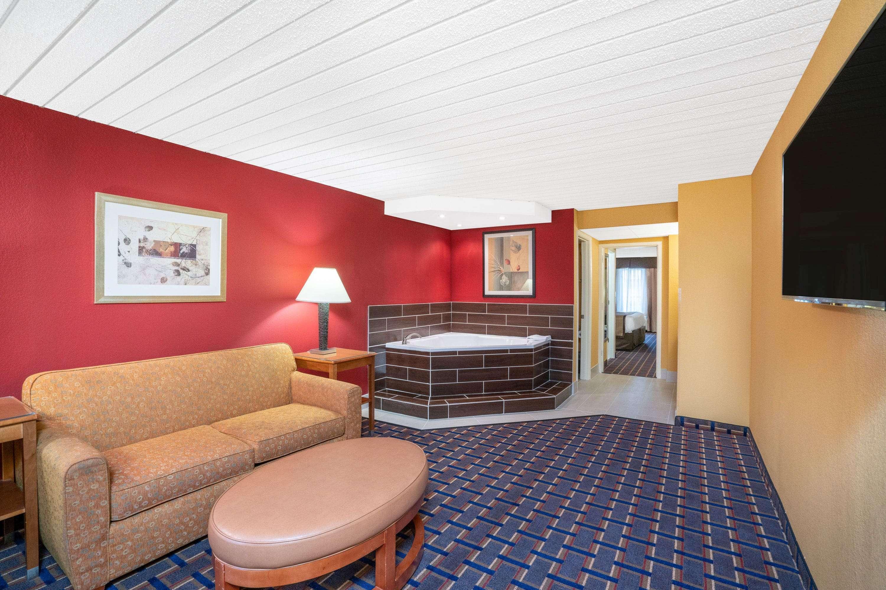 Baymont By Wyndham Knoxville I-75 Exterior photo