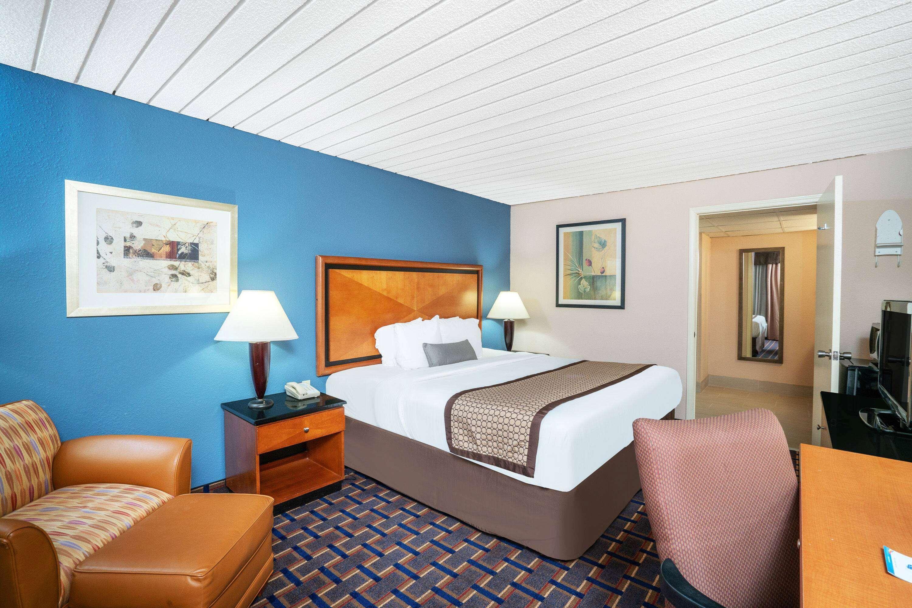 Baymont By Wyndham Knoxville I-75 Exterior photo