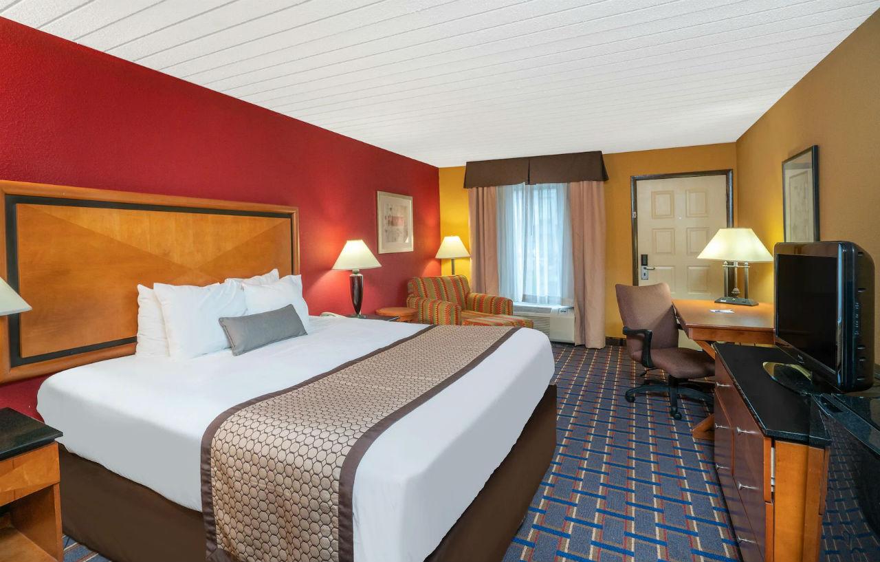 Baymont By Wyndham Knoxville I-75 Exterior photo